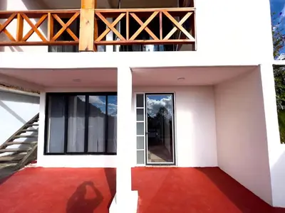 Un balcón o terraza de Cabañas el gigante