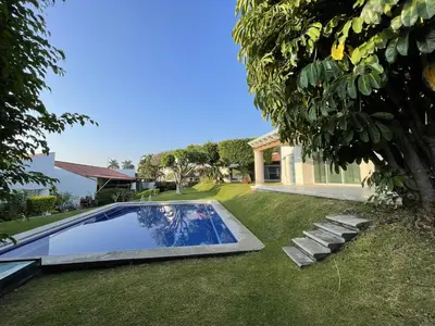 Piscina en o cerca de Casa Tabachin