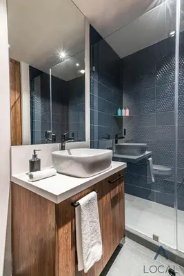 Un baño de Be Local Aparthotel