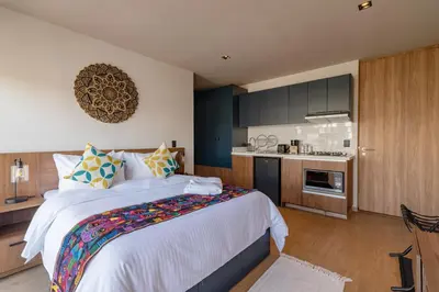 Una cocina o zona de cocina en Be Local Aparthotel