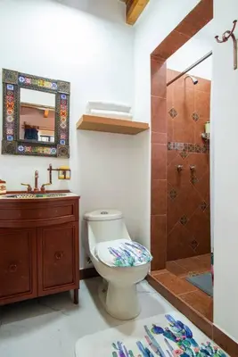 Un baño de Ursus, Mi casita en México