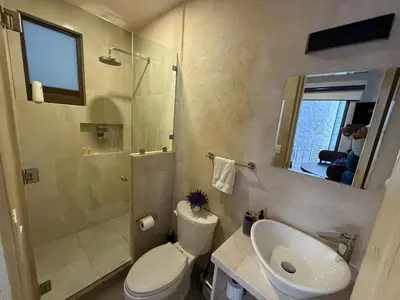 Un baño de Loft Nizza en ValQuirico a 50 mts Plaza del Zocalo