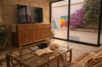 Una televisión o centro de entretenimiento en Casa Ritual tu refugio con jardín & 4 recámaras