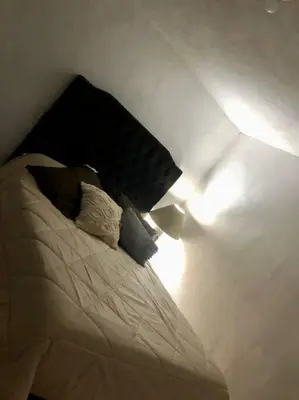 Cama o camas de una habitación en lindo departamento independiente