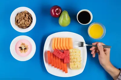 Comida en o cerca de este hotel