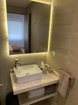Un baño de Acapulco Diamante Varadero D001