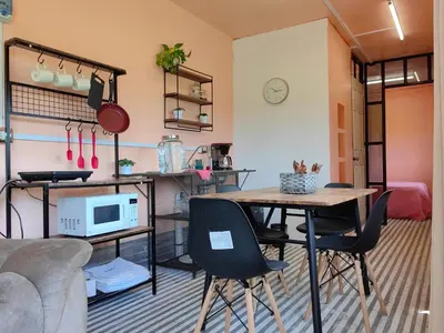 Una cocina o zona de cocina en Casa contenedor Finca la laguna
