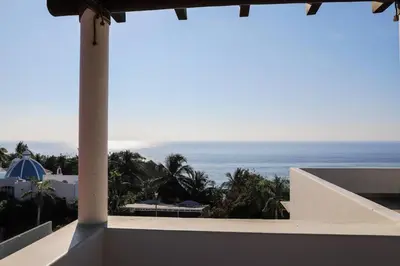 Vista general del mar o vista desde la villa