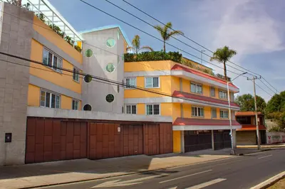 Edificio en el que se encuentra el hotel