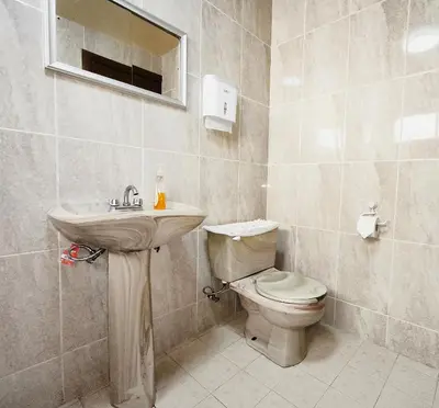 Un baño de Cozy bedroom at 5 min Mexico City Airport T1 & T2