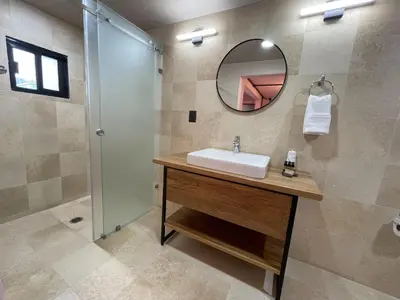 Un baño de Suites Patio Antequera
