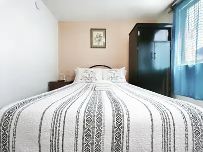 Cama o camas de una habitación en Nice bedroom at 5 min Mexico City Airport T1 & T2