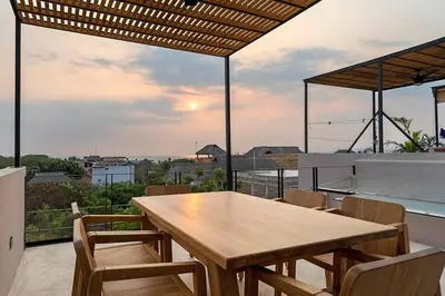 Un balcón o terraza de Quiet La Punta Surf Villa