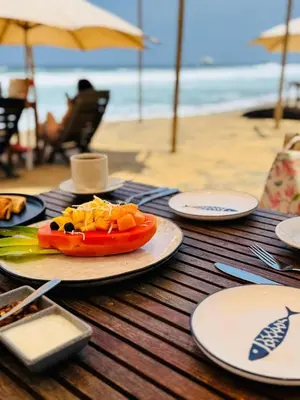 Comida en o cerca de este hotel