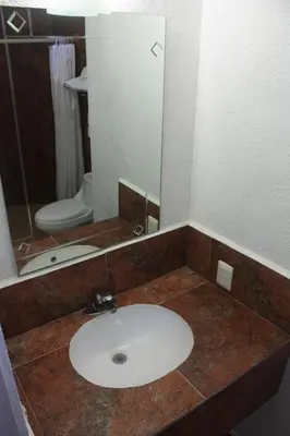 Un baño de Hotel Olinalá Diamante