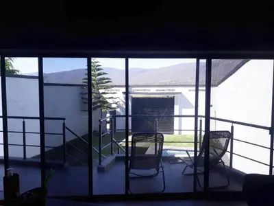 Vista general de una montaña o vista desde la casa o chalet
