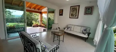 Zona de estar de Casa con alberca privada y agradable jardín
