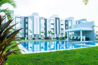 Piscina en o cerca de Alberca, Playa Cercana & Club de Playa opcional -Departamento E13D302