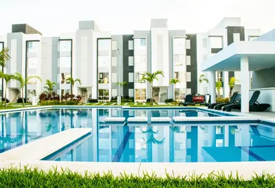 Piscina en o cerca de Alberca, Playa Cercana & Club de Playa opcional -Departamento E13D302