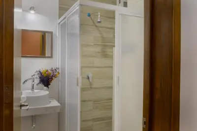 Un baño de Santuario De Luna, Departamento