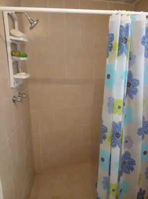 Un baño de CASA ACOGEDORA