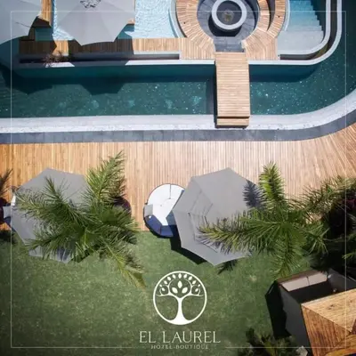 Jardín al aire libre en El Laurel Hotel Boutique