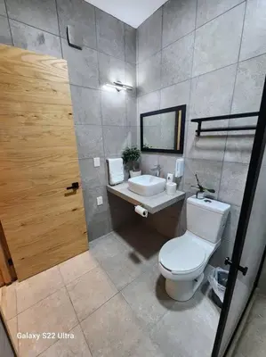 Un baño de Casa Beily con alberca climatizada