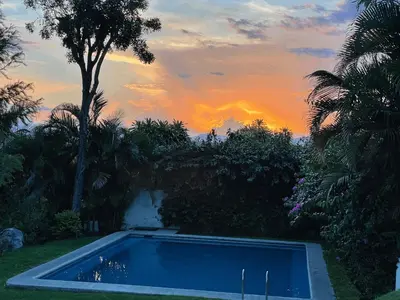 Amanecer o atardecer desde la casa o chalet o alrededores