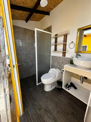 Un baño de CASA MARIN Majagua