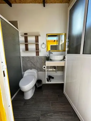 Un baño de CASA MARIN Majagua
