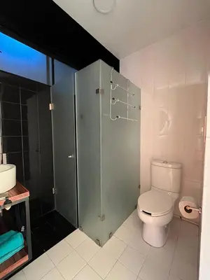 Un baño de Tulipanes Private Apartment