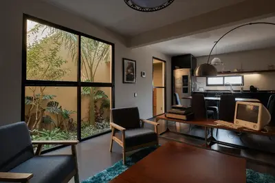 Zona de estar de Las Privadas / Casa X By Nardazul