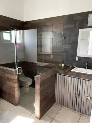 Un baño de Casa Lycha