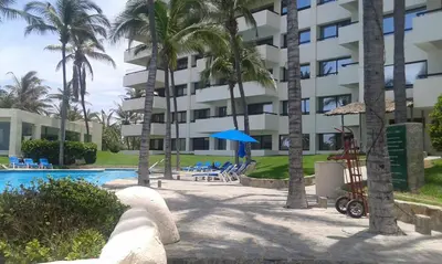 Piscina en o cerca de Mayan Vidanta departamento 2 recámaras 2 baños SERVICIO DE PLAYA