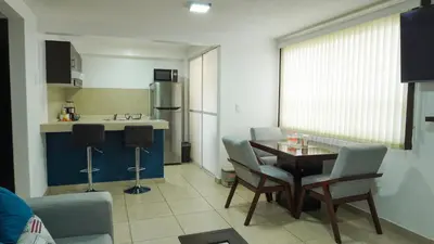 Una cocina o zona de cocina en Depa Balcones cerca Estadio GNP, Palacio de los Deportes, Autódromo HR y Aeropuerto CDMX
