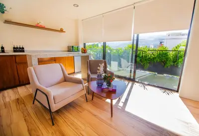 Un balcón o terraza de KUKO SUITES