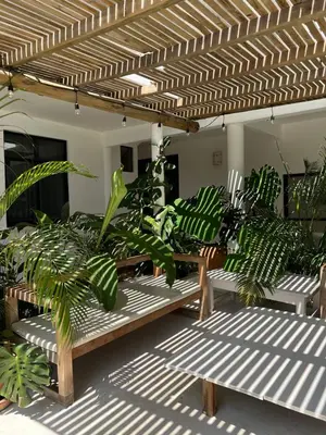 Jardín al aire libre en La Punta Rooms