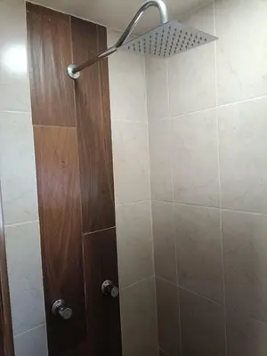 Un baño de Habitacion Amueblada Independiente