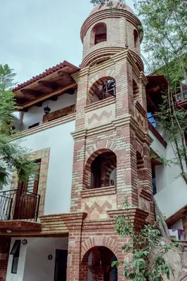 Edificio en el que se encuentra el hotel