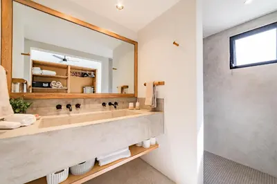 Un baño de 3025 - Casa Parota