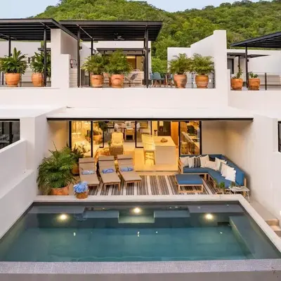 3025 - Casa Parota