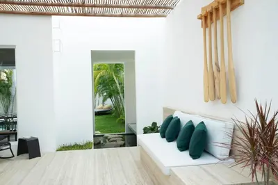 Zona de estar de Casa Yoo tu oasis de lujo en Huatulco