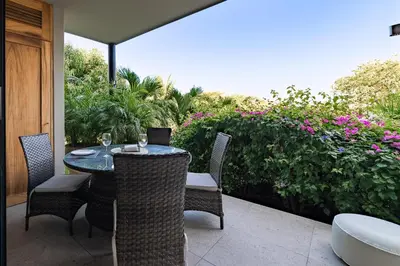 Jardín al aire libre en 3031 - Agaves 102