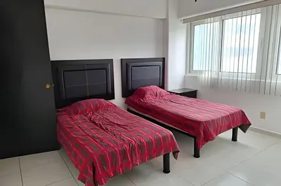 Plano de Departamento frente a la playa con Alberca