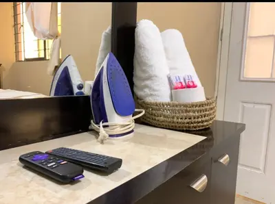 Plano de Departamento cómodo-equipado cerca del aeropuerto