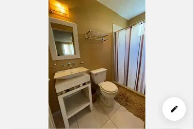 Un baño de STORM DELUX