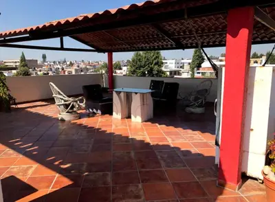 Un balcón o terraza de Habitación privada Leonera