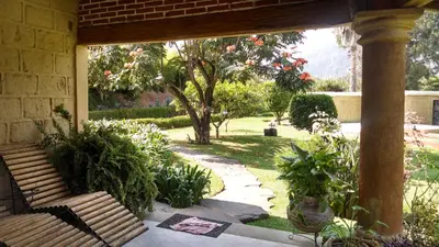 Jardín al aire libre en Hotel Boutique La Milagrosa