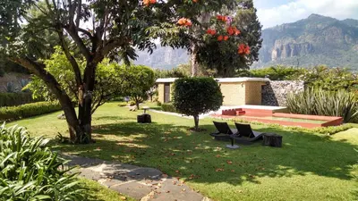 Jardín al aire libre en Hotel Boutique La Milagrosa