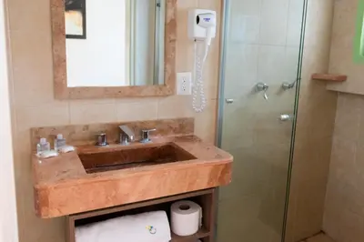Un baño de Happy Express Hotel